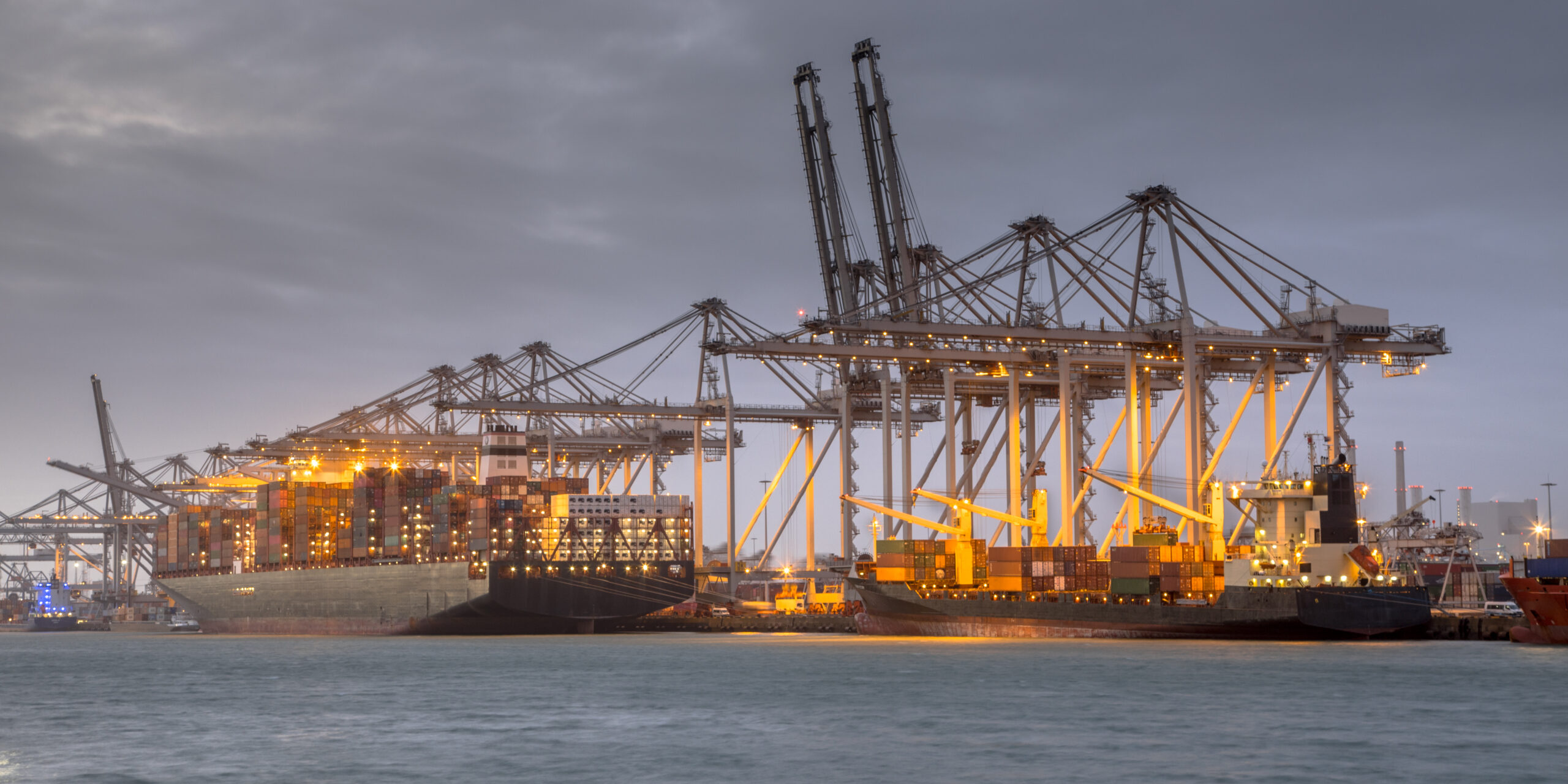 Harnessing the Power of AI, RAG, and Chatbots in the Port Industry